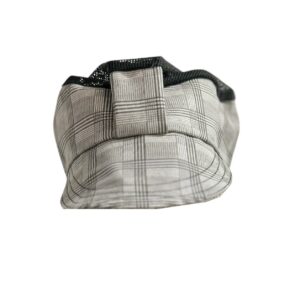 Karirani kačket sa mrežicom