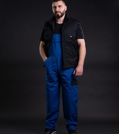 Radne hlace i muska bluza